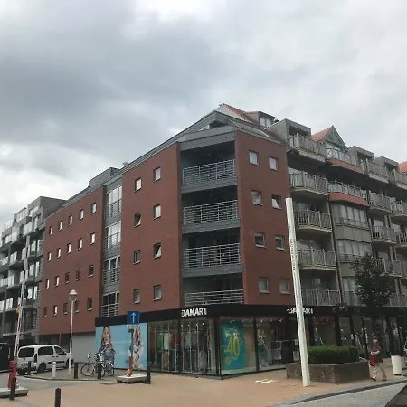 Residentie Benjamin Lägenhet